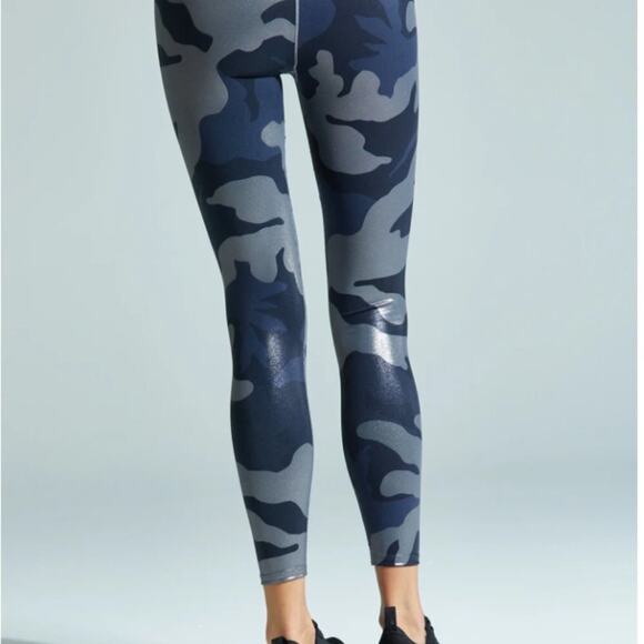 Noli Guerra Metallic Foil Camo Leggings Size M Blue Gray Activewear Yoga Gym - Picture 11 of 12